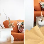 Rooftop Delight With Terrace *