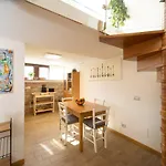 Apartamento Rooftop Delight With Terrace