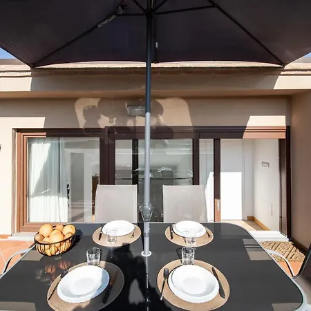 Rooftop Delight With Terrace Lucques