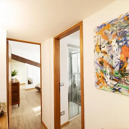 Rooftop Delight With Terrace Appartement Lucques